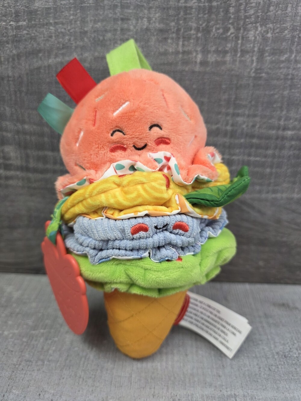 Melissa & Doug Ice Cream Take-Along Pull Toy Teether Vibrates b162